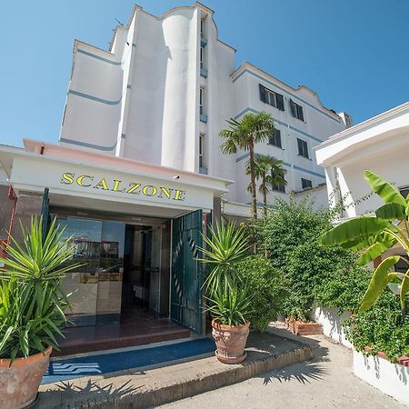 Albergo Scalzone Castel Volturno Exterior photo